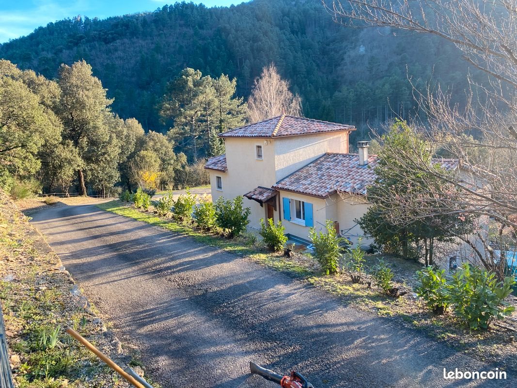 Maison à vendre, 135m², Sénéchas