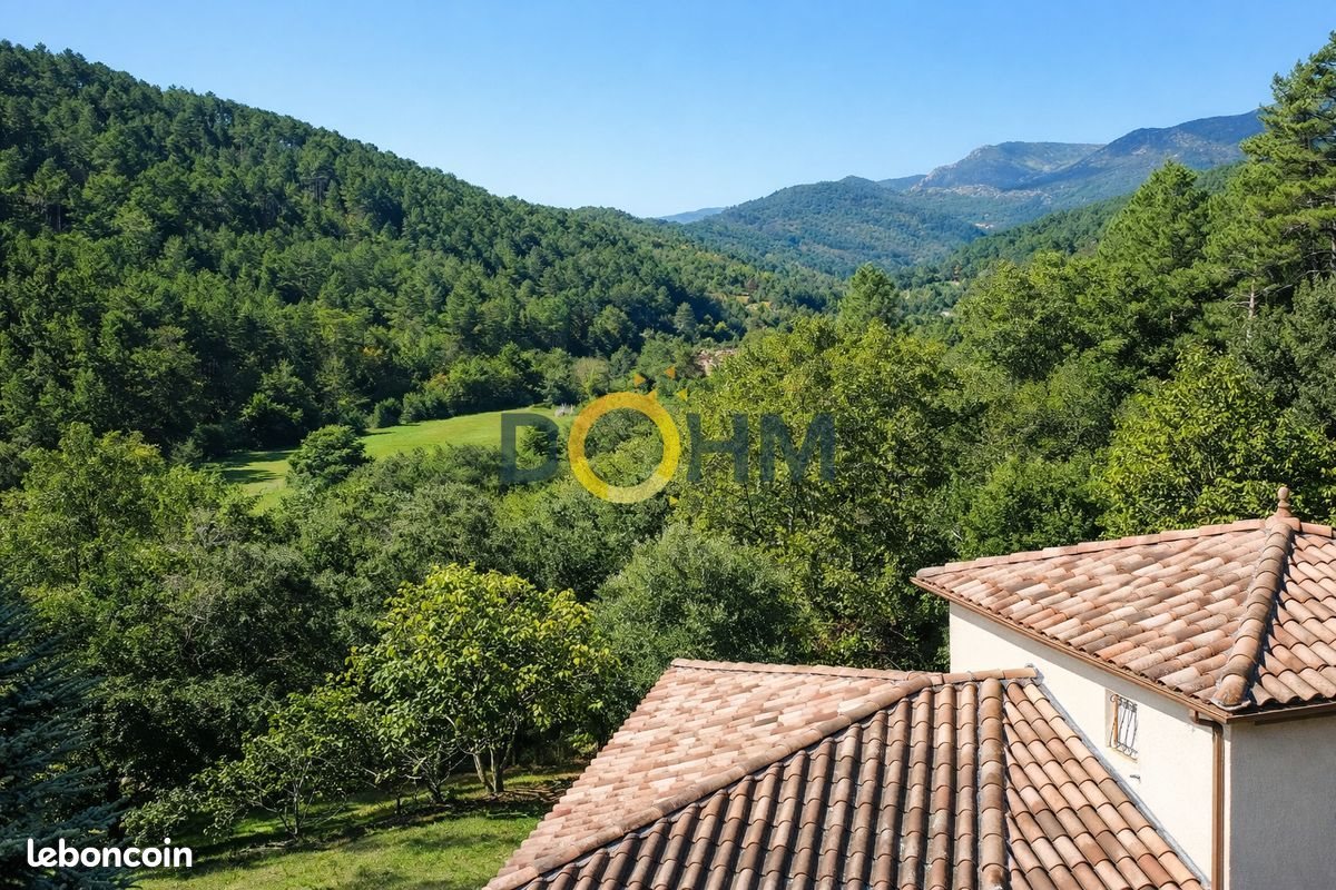 Maison à vendre, 135m², Sénéchas