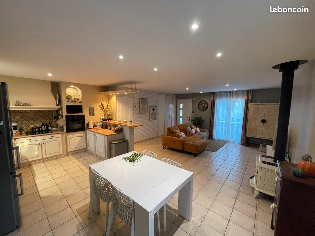 Maison à vendre, 92m², Eyragues