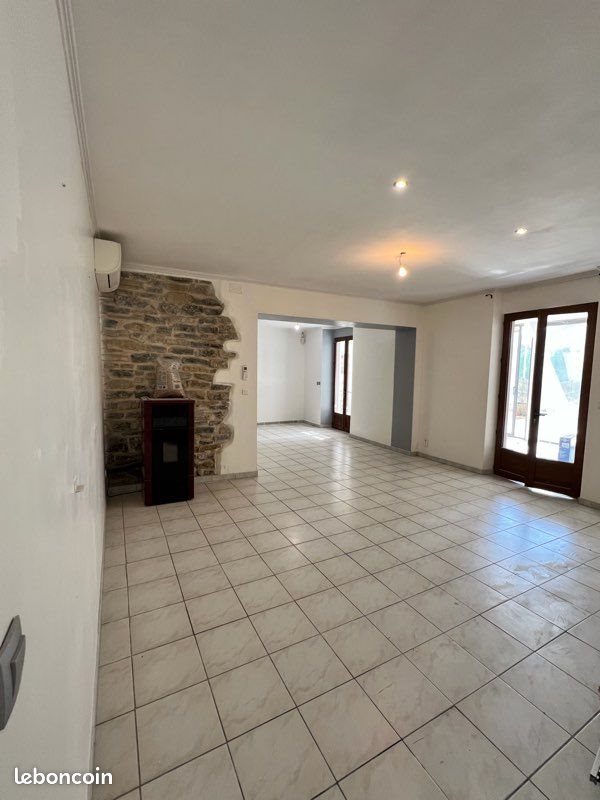 Appartement à louer, 110m², Alès