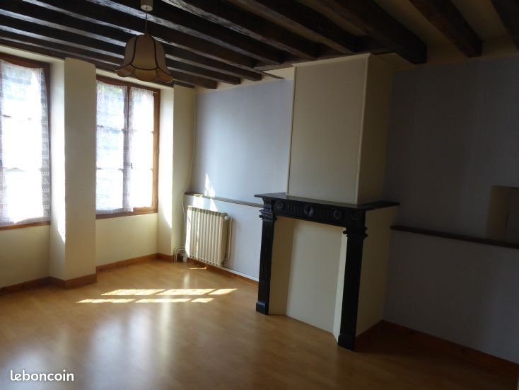Maison à louer, 98m², Saint-Amand-en-Puisaye