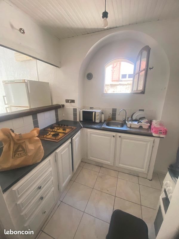 Appartement à louer, 47m², Pélissanne
