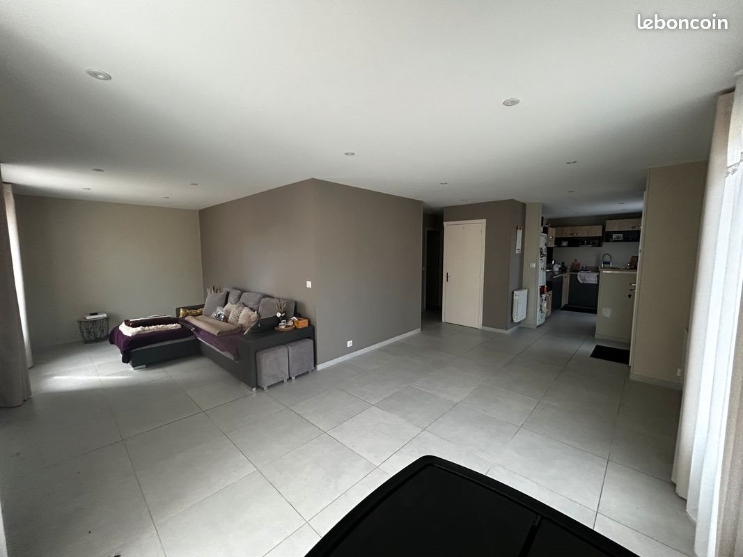 Maison à louer, 117m², Rochechouart