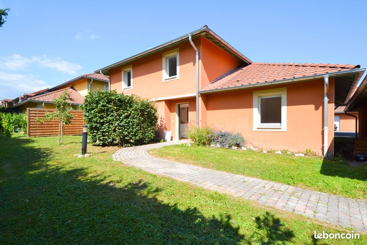 Maison à louer, 81m², Prévessin-Moëns