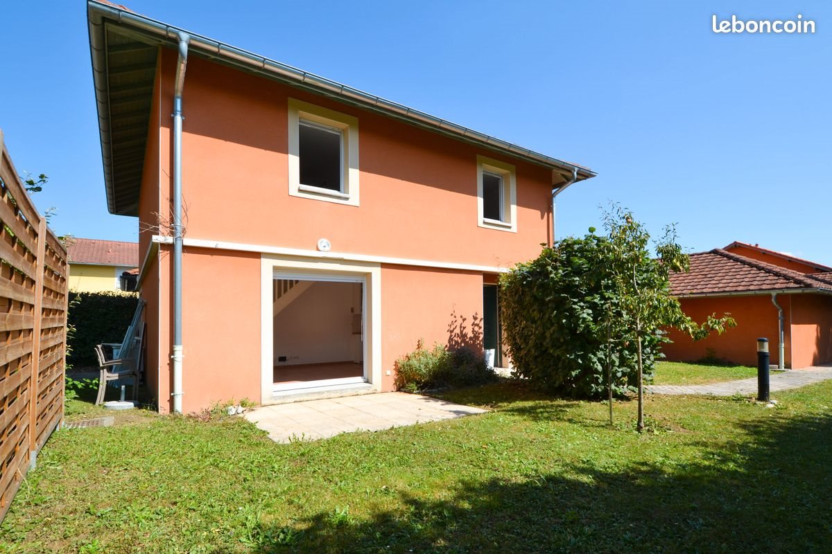 Maison à louer, 81m², Prévessin-Moëns