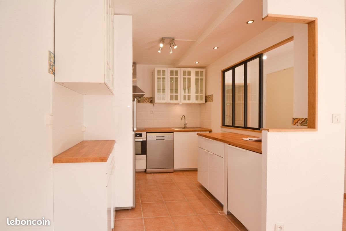 Maison à louer, 81m², Prévessin-Moëns