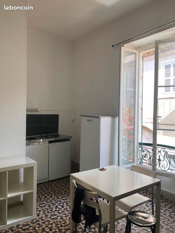 Appartement à louer, 20m², Nîmes