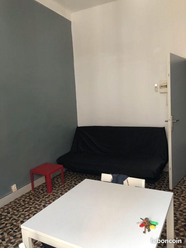 Appartement à louer, 20m², Nîmes