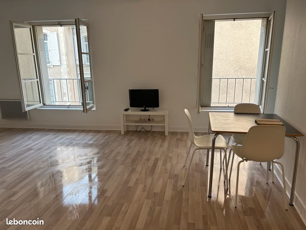 Appartement à louer, 37m², Orléans