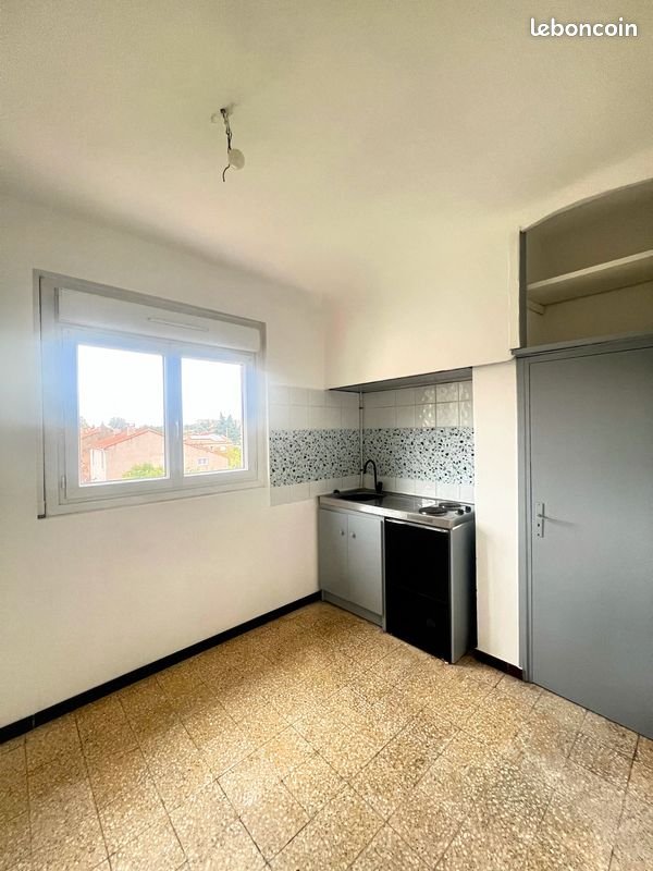 Appartement à louer, 28m², Arles