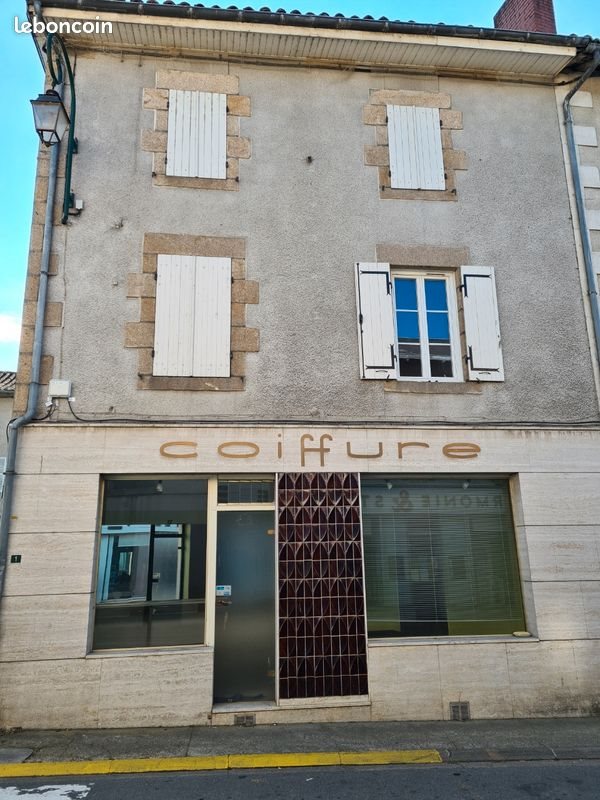 Maison à vendre, 141m², Saint-Laurent-sur-Gorre