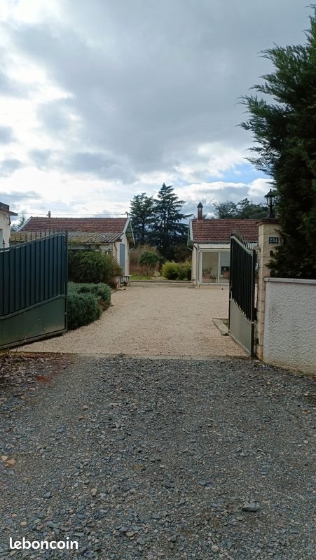 Maison à louer, 65m², Lucenay