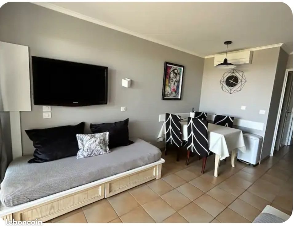 Appartement à louer, 28m², Grimaud