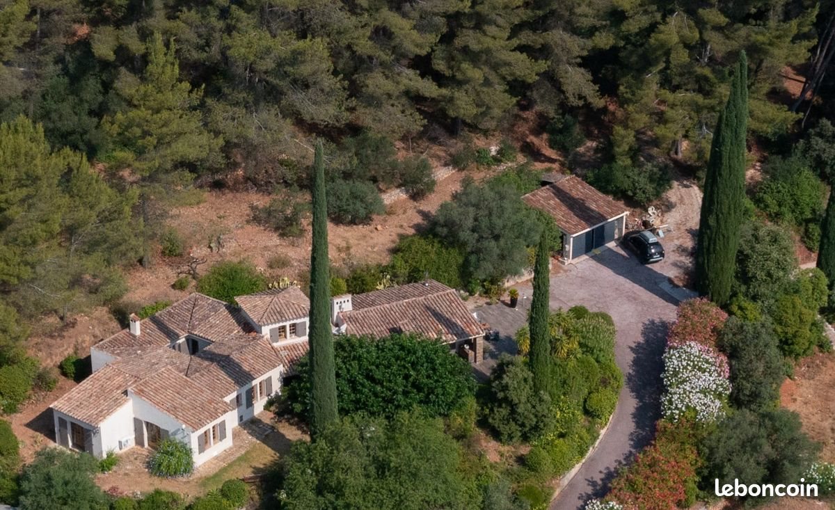 Maison à vendre, 180m², Cuers