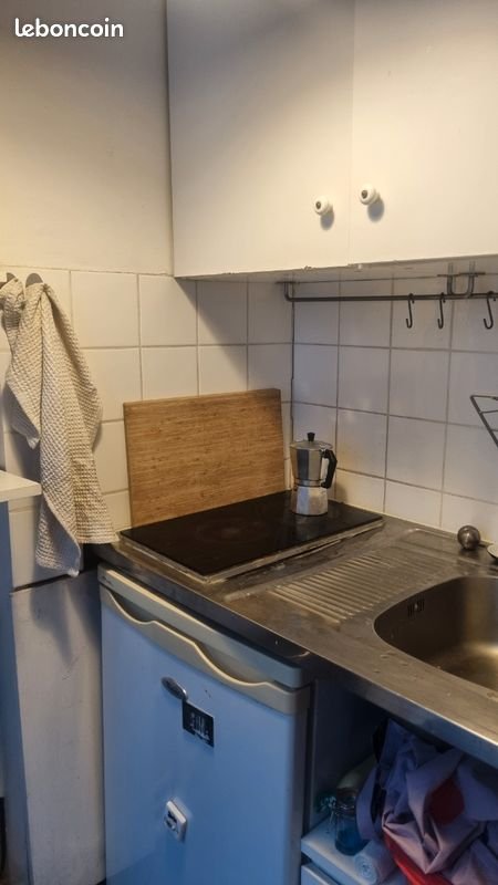 Appartement à louer, 18m², Paris 18ème