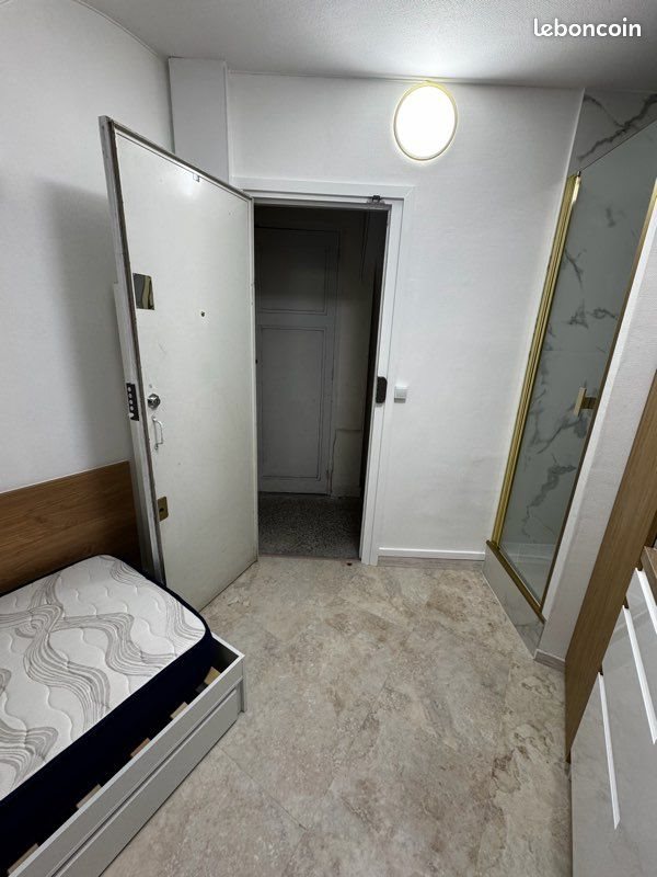 Appartement à louer, 7m², Paris 16ème