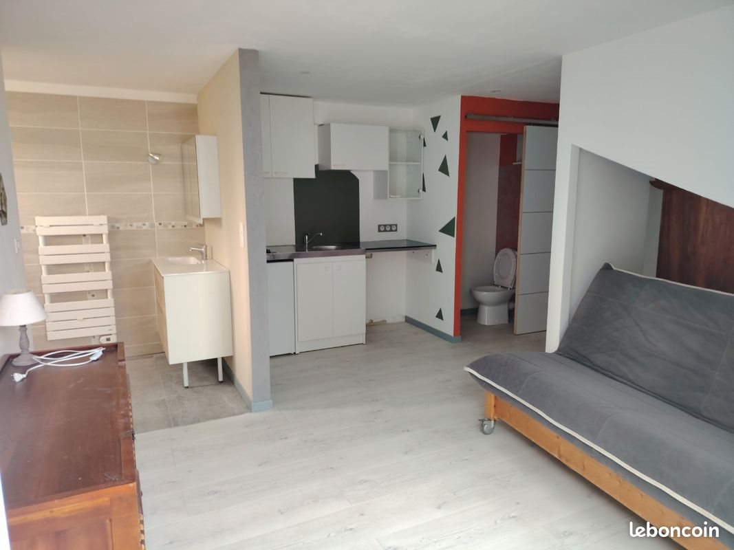 Appartement à louer, 20m², Corneilhan
