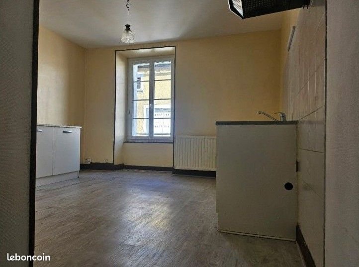 Appartement à louer, 46m², Saint-Claud