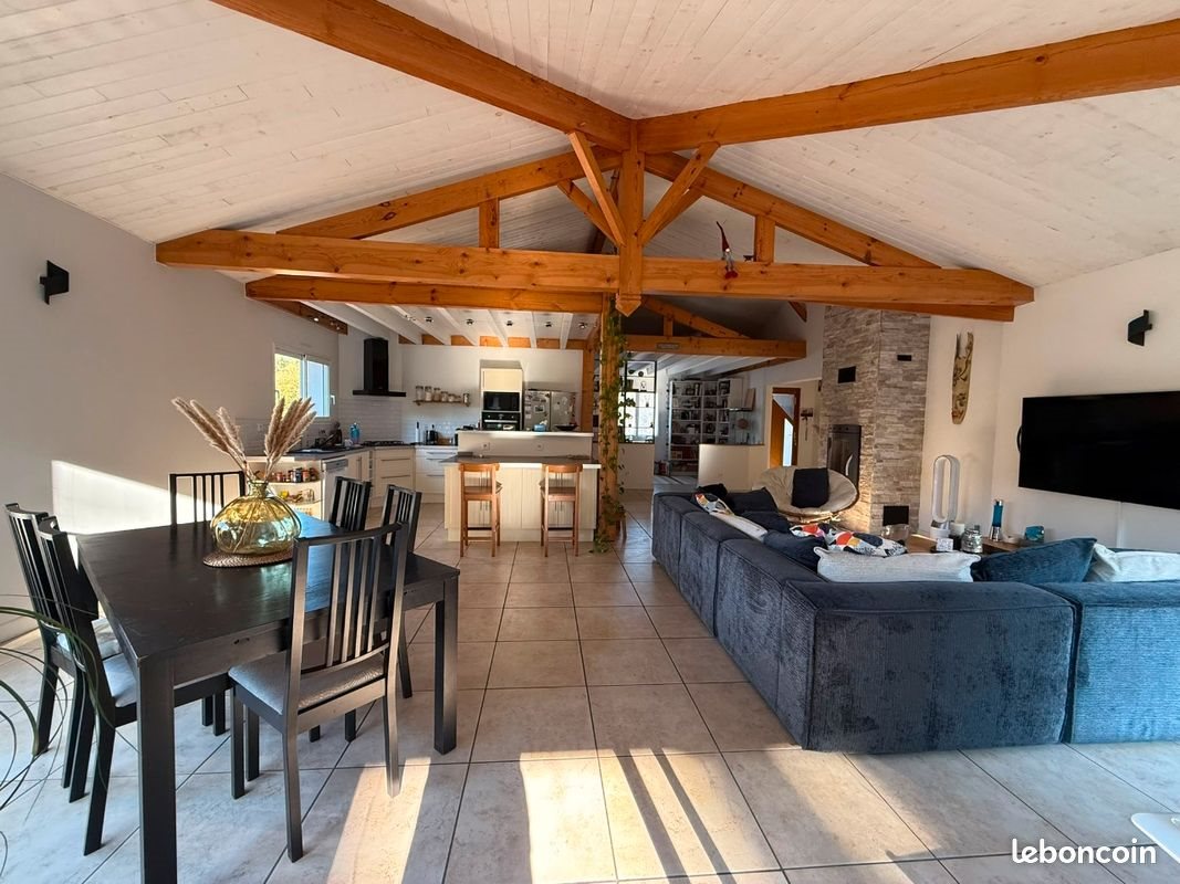 Maison à vendre, 137m², Liposthey