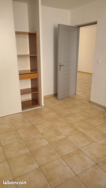 Appartement à louer, 53m², Nîmes