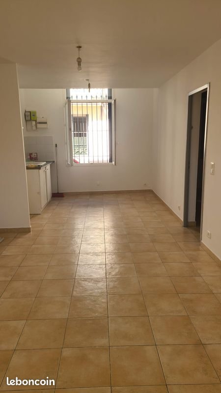 Appartement à louer, 53m², Nîmes
