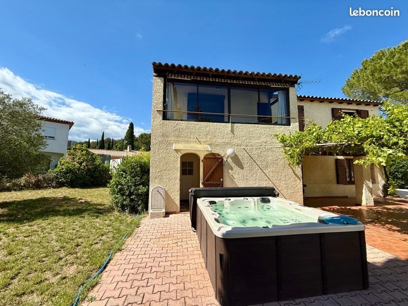 Maison à vendre, 154m², Cuers