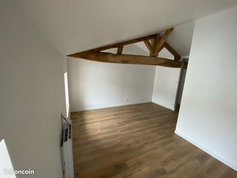 Appartement à louer, 97m², Cozes
