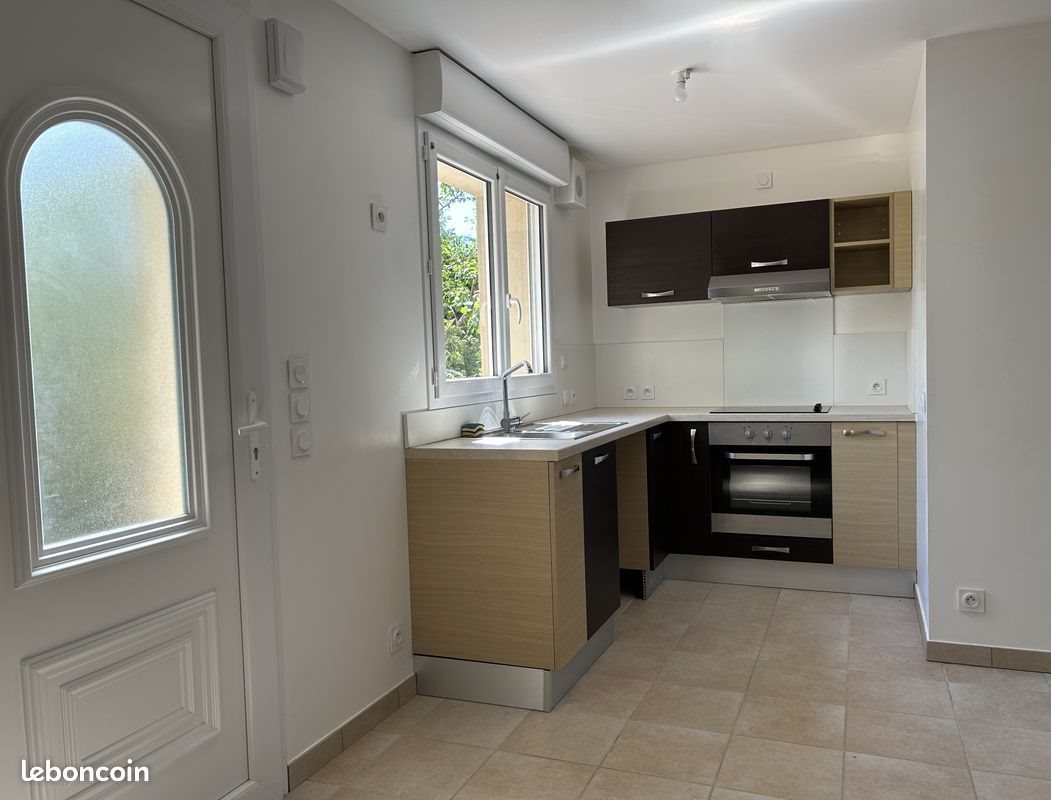 Appartement à louer, 40m², Peipin
