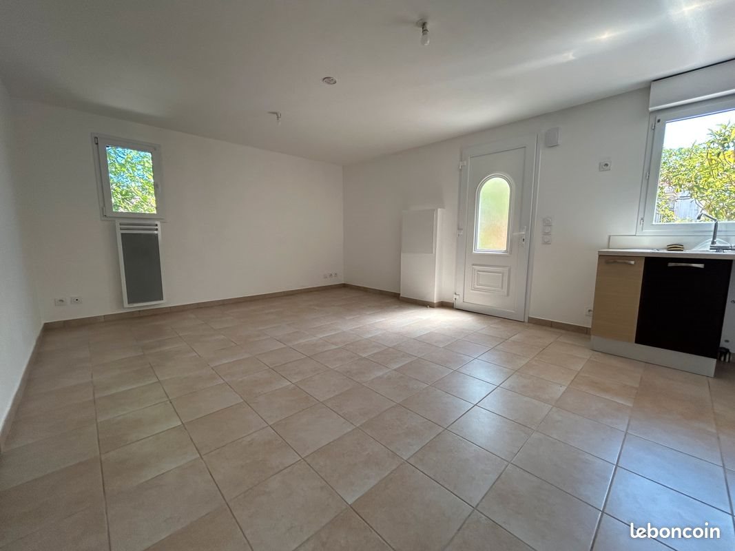Appartement à louer, 40m², Peipin