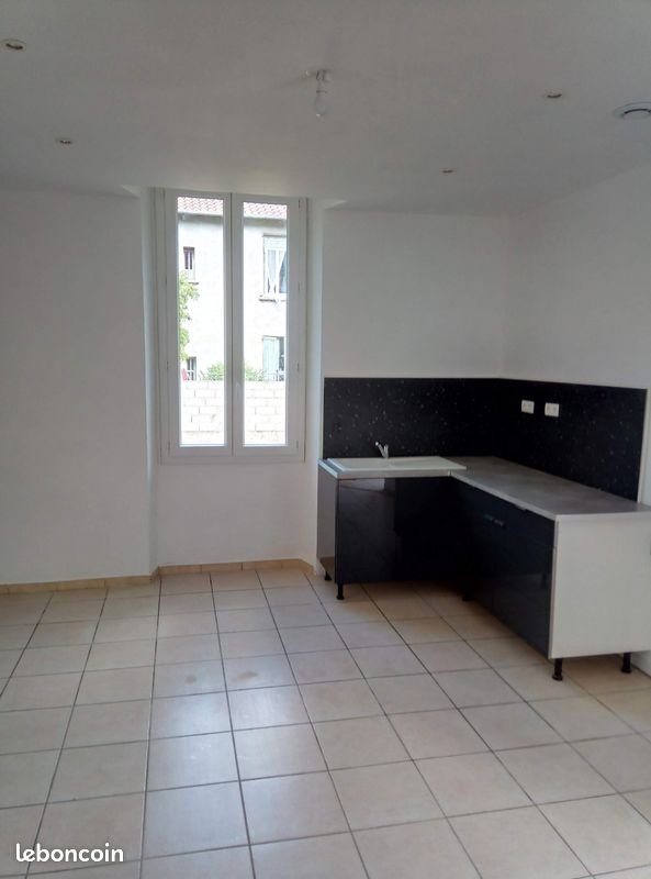 Appartement à louer, 55m², Saint-Jean-de-Valériscle