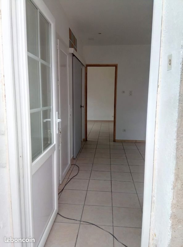 Appartement à louer, 55m², Saint-Jean-de-Valériscle
