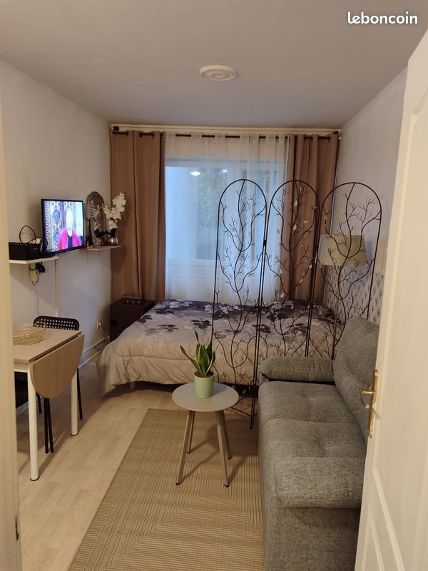 Appartement à louer, 18m², Courbevoie