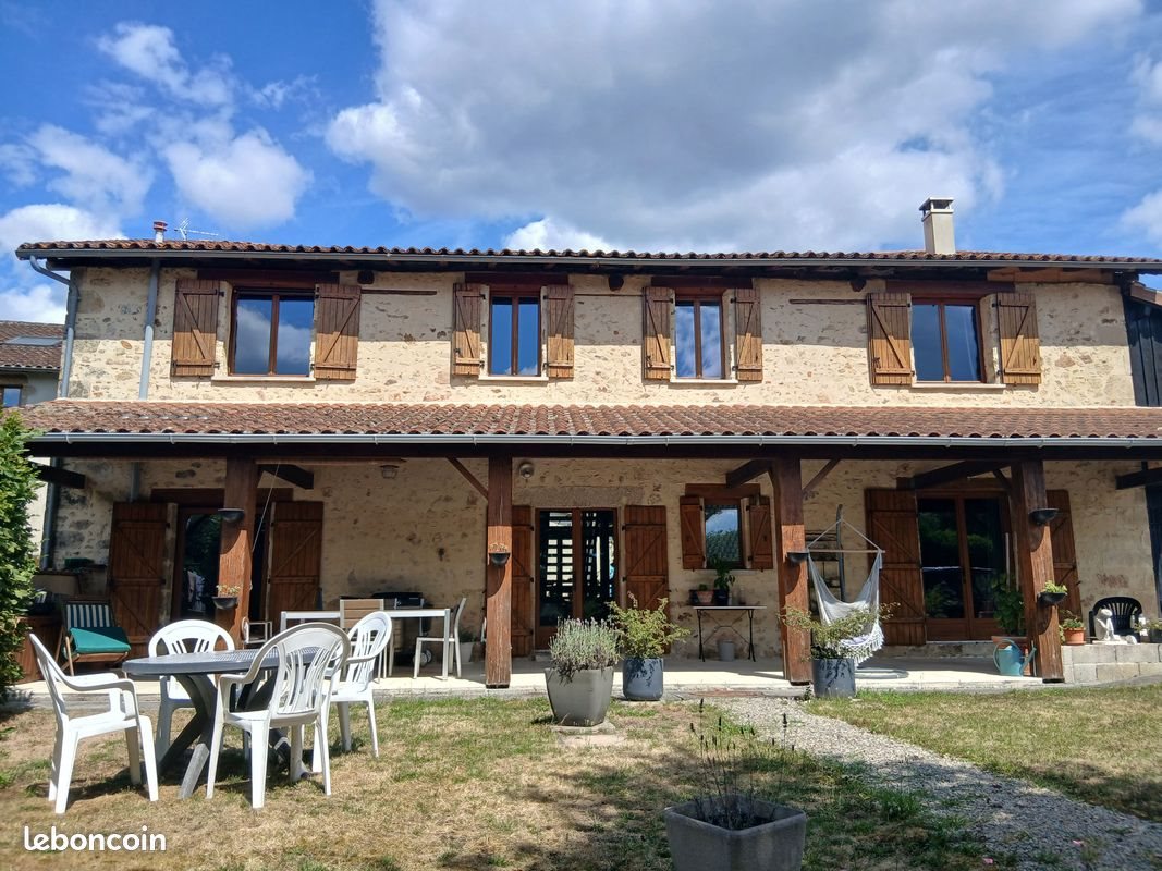 Maison à vendre, 317m², Saint-Auvent