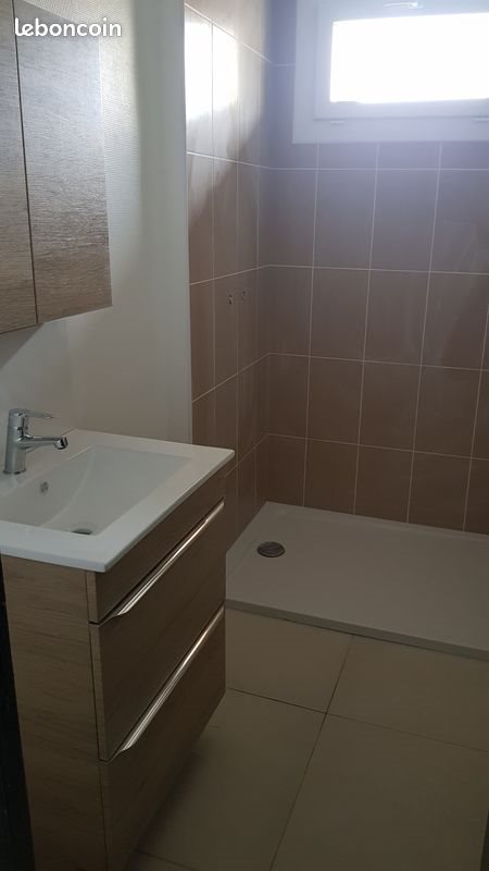 Appartement à louer, 61m², Unieux
