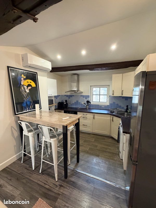 Appartement à louer, 60m², Tourrettes