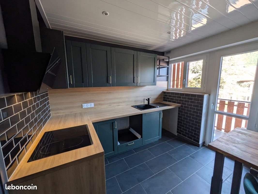 Appartement à louer, 85m², Faverges
