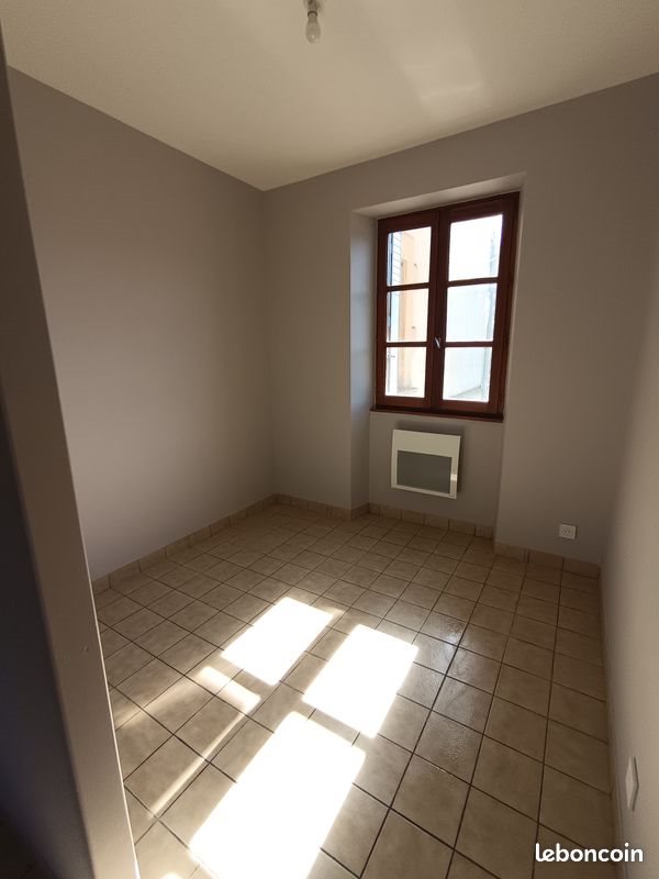 Appartement à louer, 29m², Sarras