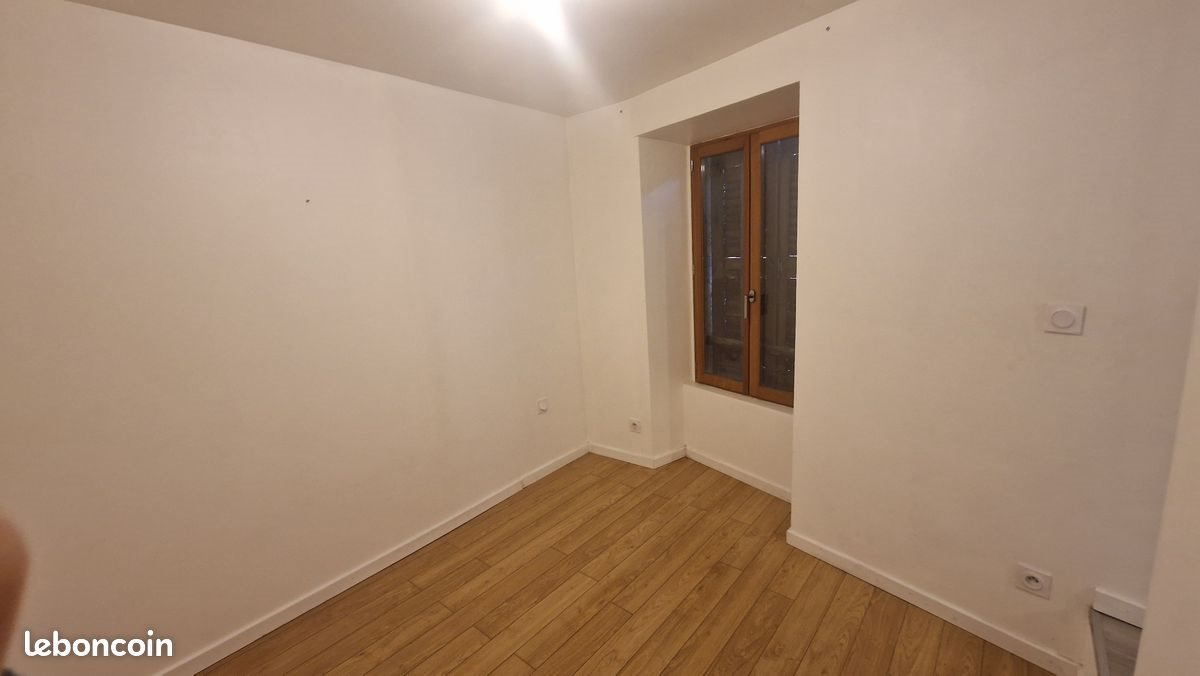 Appartement à louer, 26m², Allevard