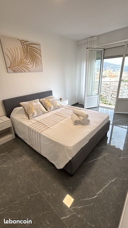 Appartement à louer, 43m², Menton