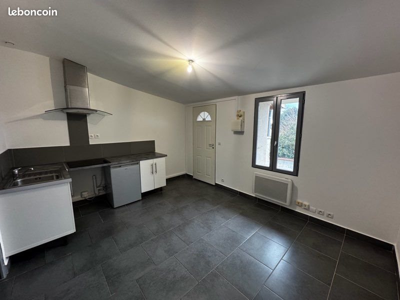 Appartement à louer, 29m², Lespinasse