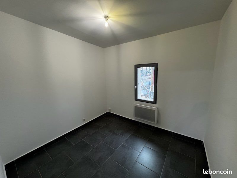 Appartement à louer, 29m², Lespinasse