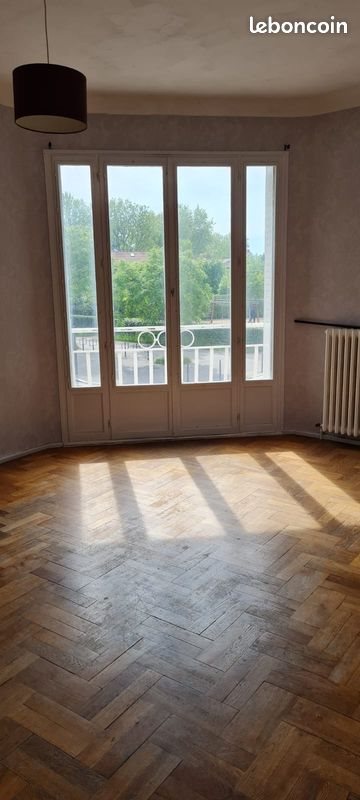 Appartement à louer, 65m², Bron