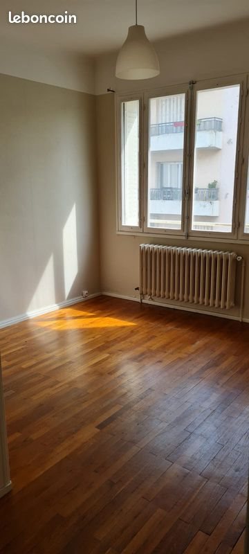 Appartement à louer, 65m², Bron