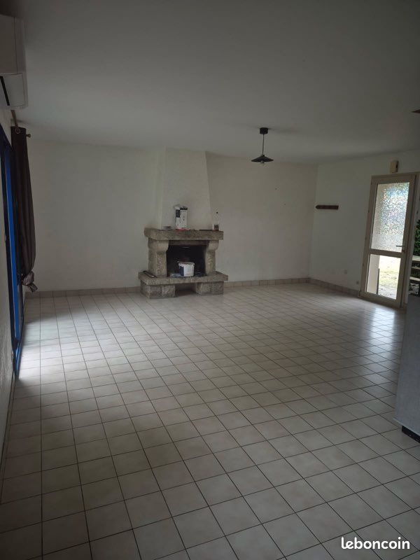 Maison à louer, 70m², Sizun