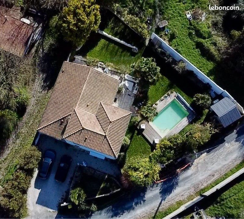 Maison à louer, 180m², Semussac