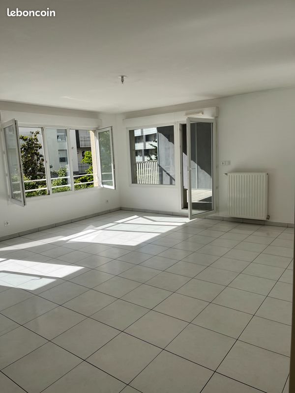 Appartement à louer, 72m², Lyon 8ème
