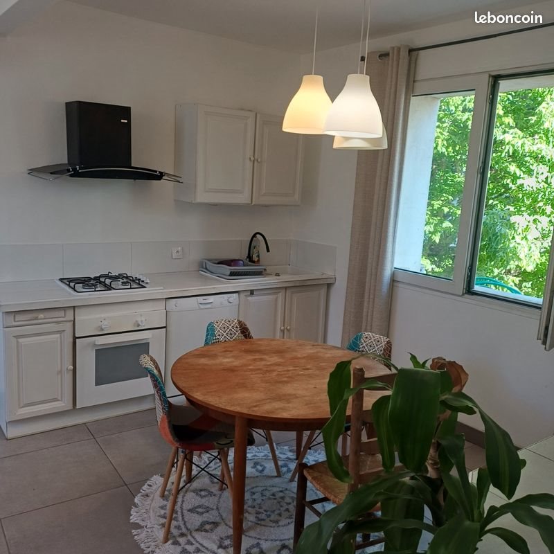 Appartement à louer, 55m², Orange