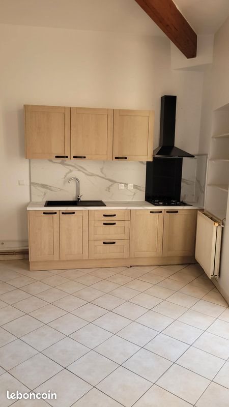 Appartement à louer, 45m², Nîmes