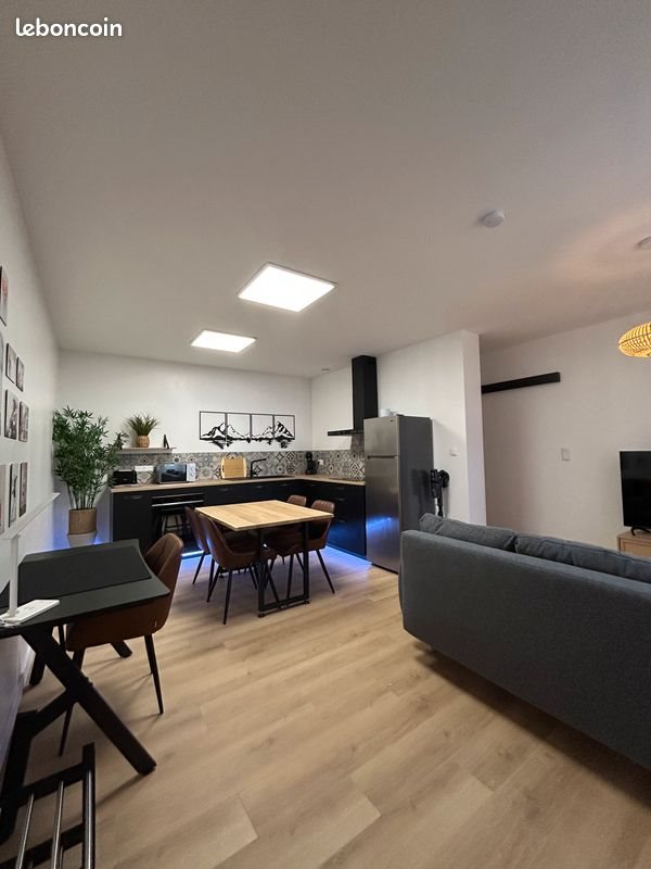 Appartement à louer, 45m², Aurillac