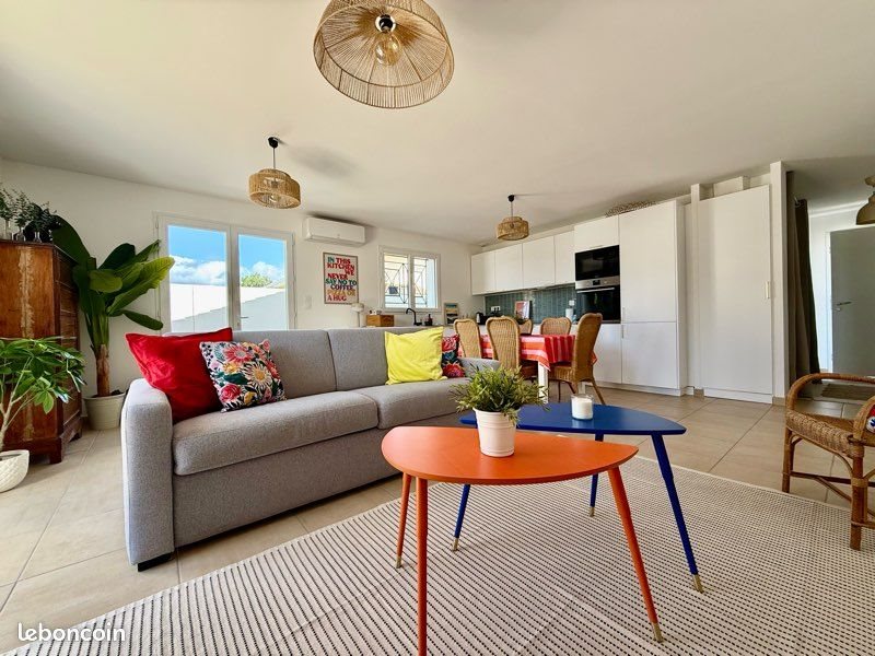 Maison à louer, 90m², Salles